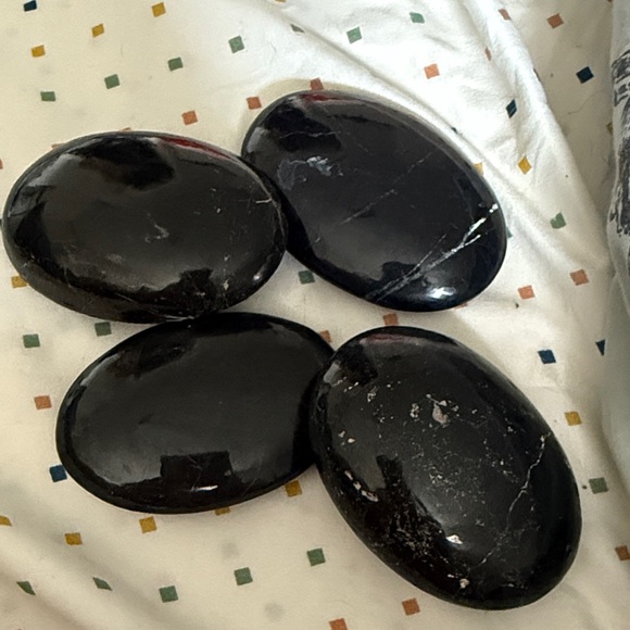 Set of 4 Black Tourmaline Palm Stones - Picture 1 of 12